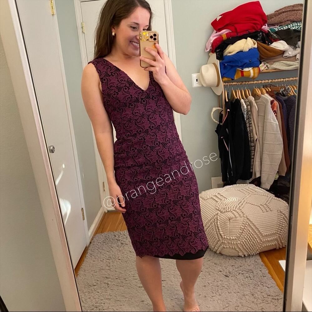 Alice + Olivia Purple Black Lace Floral Intricate V Neck MIDI Gown Dress Event 6 - Picture 9 of 16